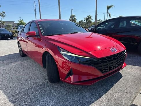 Used 2021 Hyundai Elantra SEL image 6