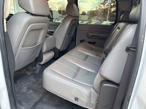 Used 2008 Chevrolet Silverado 3500 W/T image 15