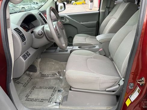 Used 2016 Nissan Frontier SV w/ SV Value Truck Package image 9