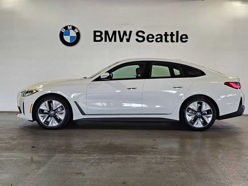 Used 2023 BMW i4 eDrive35 w/ Premium Package RWD image 3