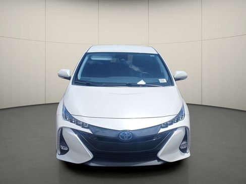 Used 2020 Toyota Prius Prime Limited w/ Carpet Mat Package FWD image 2