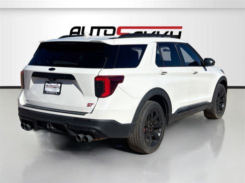 Used 2022 Ford Explorer ST w/ Equipment Group 401A image 7