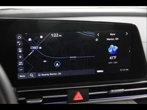 Certified 2024 Hyundai Elantra Limited image 10