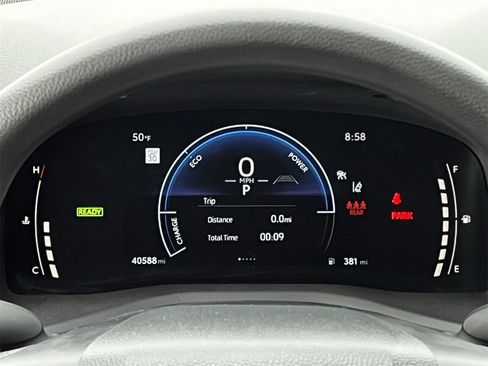 Used 2025 Toyota Camry LE image 13