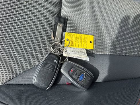 Used 2022 Subaru Crosstrek 2.0i Premium w/ Moonroof Package image 16