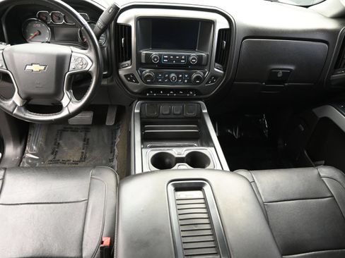 Used 2018 Chevrolet Silverado 1500 LTZ Z71 w/ LTZ Plus Package AWD/4WD image 16