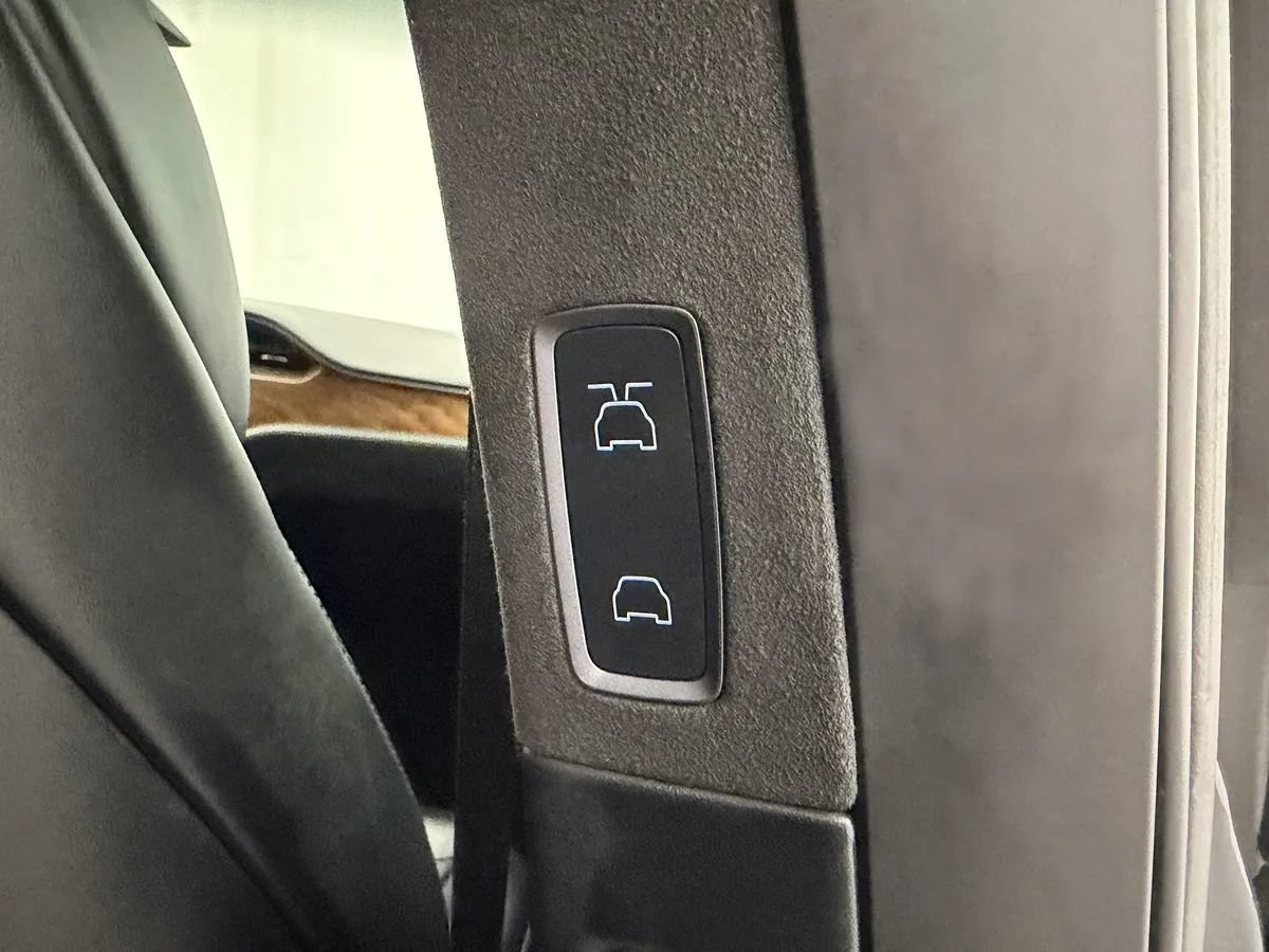 Used 2019 Tesla Model X AWD/4WD image 29