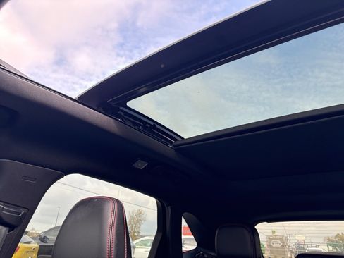 Used 2023 Ford Escape ST-Line Elite w/ Premium Technology Package image 23