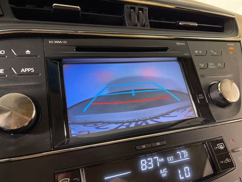Used 2015 Toyota Avalon XLE Premium FWD image 23