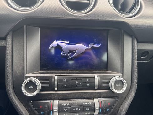 Used 2020 Ford Mustang GT Premium w/ Equipment Group 401A RWD image 16
