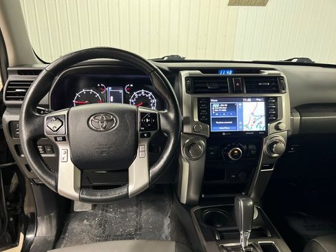 Used 2024 Toyota 4Runner SR5 Premium w/ Moonroof Package AWD/4WD image 19