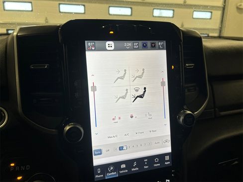 Used 2024 RAM 2500 Big Horn w/ Safety Group image 24