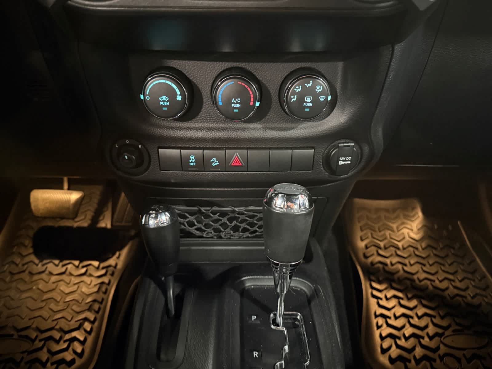Used 2017 Jeep Wrangler Unlimited Sport w/ Quick Order Package 24S AWD/4WD image 12