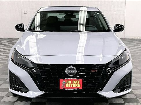 New 2026 Nissan Altima 2.5 SR w/ SR Premium Package FWD image 16