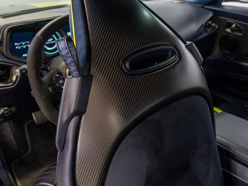 Used 2019 Aston Martin DB11 AMR image 6