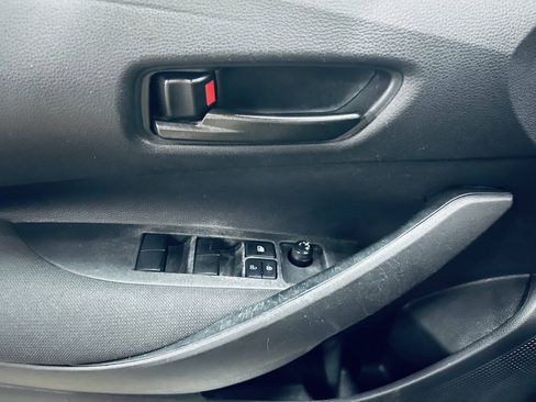 Used 2025 Toyota Corolla LE FWD image 34