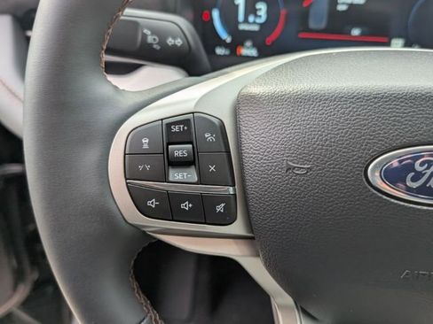 New 2026 Ford Explorer Active w/ Active Comfort Package image 17