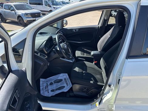 Used 2020 Ford EcoSport SE image 19