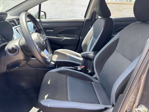 Used 2025 Nissan Versa SV FWD image 24