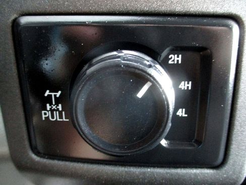 Used 2020 Ford F350 XL w/ Power Equipment Group image 20