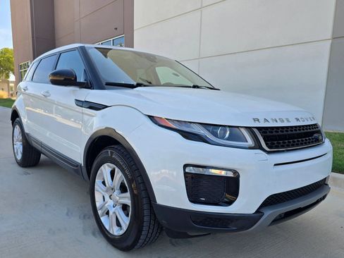 Used 2018 Land Rover Range Rover Evoque SE Premium AWD/4WD image 4