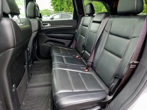 Used 2019 Jeep Grand Cherokee Limited w/ Luxury Group II AWD/4WD image 29