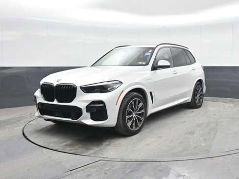 Used 2022 BMW X5 xDrive45e w/ M Sport Package AWD/4WD image 5