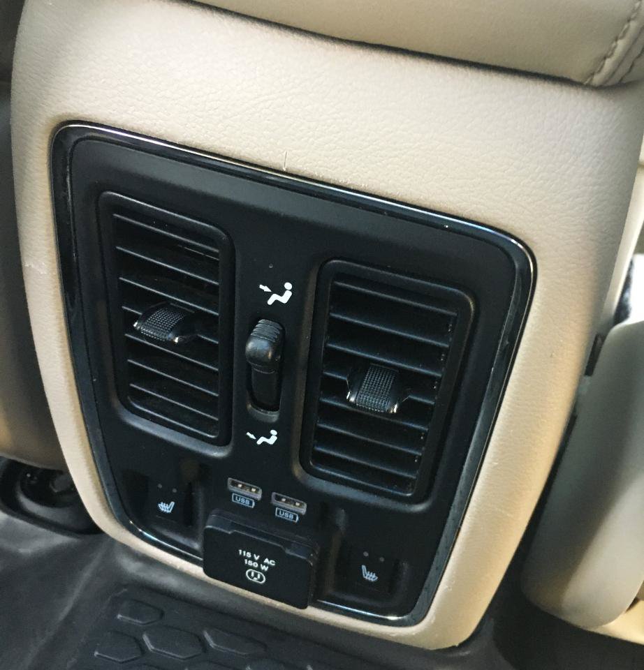 Used 2014 Jeep Grand Cherokee Limited w/ Luxury Group II AWD/4WD image 24