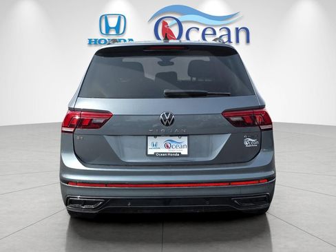 Used 2023 Volkswagen Tiguan SE R-Line image 3