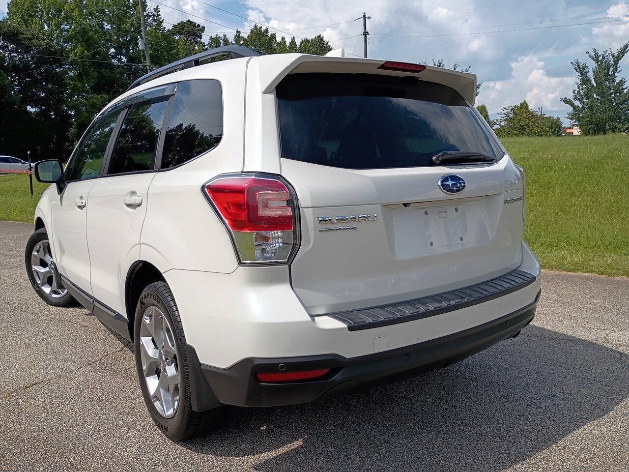 Used 2018 Subaru Forester 2.5i Touring AWD/4WD image 7