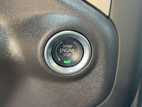 Certified 2024 Chevrolet Silverado 1500 Custom image 27