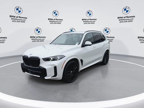 Used 2024 BMW X5 xDrive40i w/ M Sport Package AWD/4WD image 4