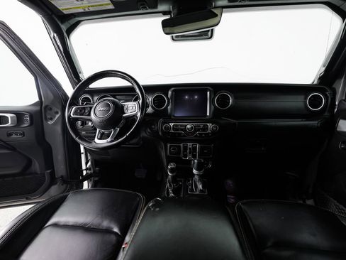 Used 2020 Jeep Gladiator Overland w/ Popular Equipment Package image 19