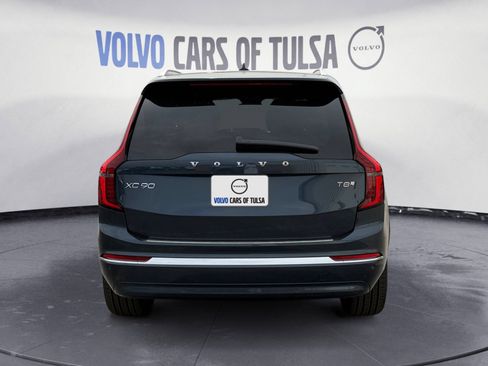 New 2026 Volvo XC90 T8 Plus w/ Protection Package Premier AWD/4WD image 4