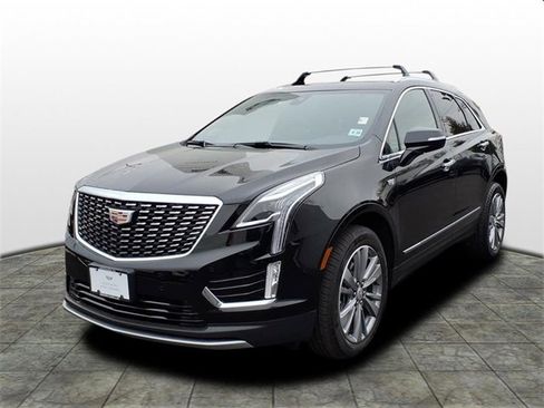 Certified 2025 Cadillac XT5 Premium Luxury image 1
