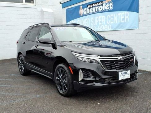 Certified 2023 Chevrolet Equinox RS image 1