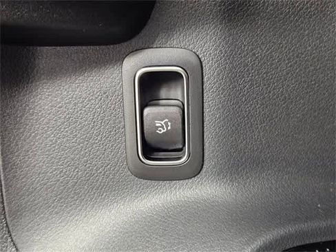 Certified 2025 Mercedes-Benz GLB 250 4MATIC image 76