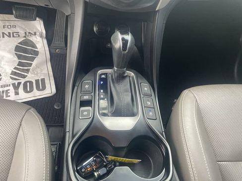 Used 2018 Hyundai Santa Fe Limited AWD/4WD image 26