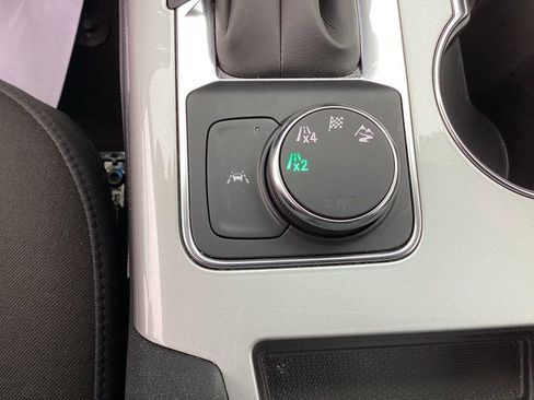 Used 2025 Chevrolet Blazer LT image 28