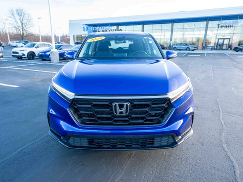 Used 2024 Honda CR-V LX image 2