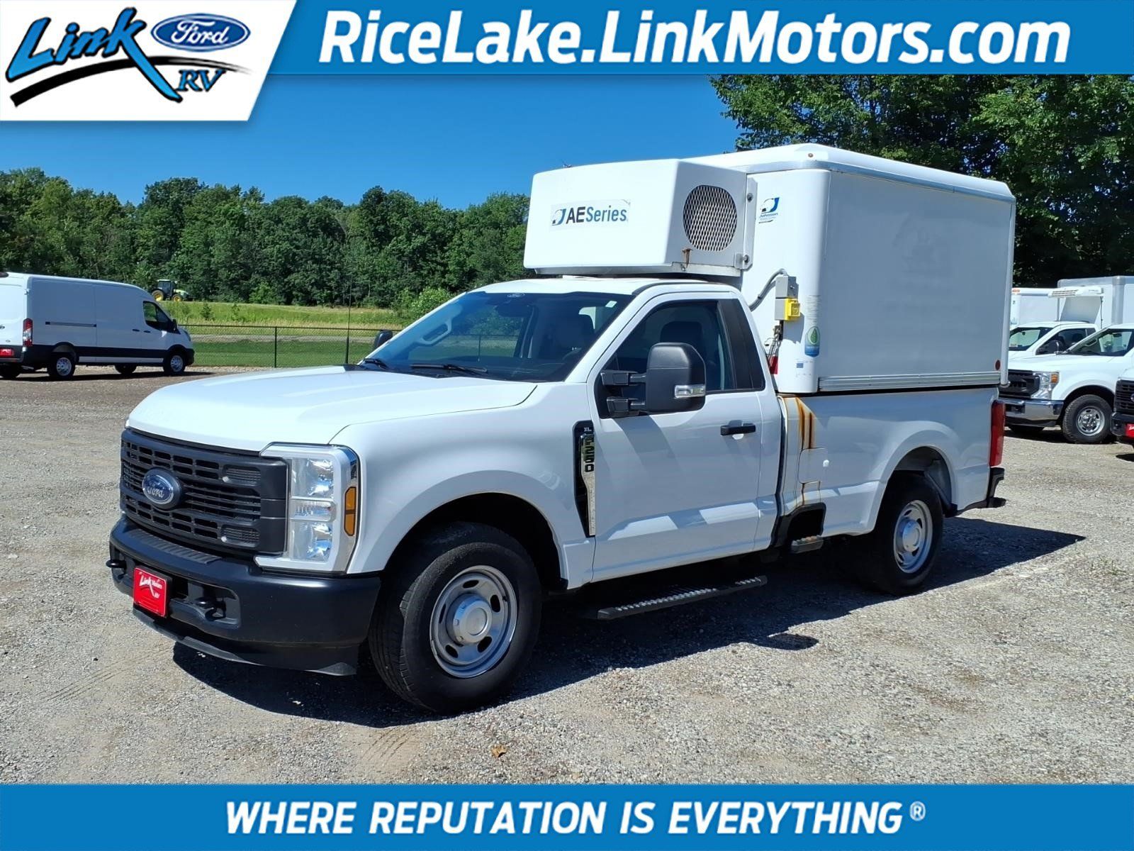 Used 2024 Ford F250 XL RWD image 1