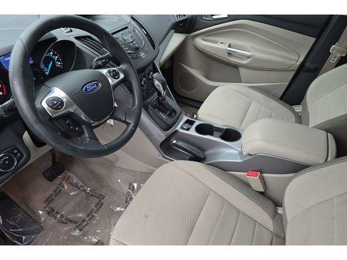 Used 2015 Ford Escape SE image 12
