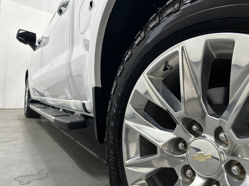 Used 2019 Chevrolet Silverado 1500 LTZ w/ LTZ Premium Package AWD/4WD image 18