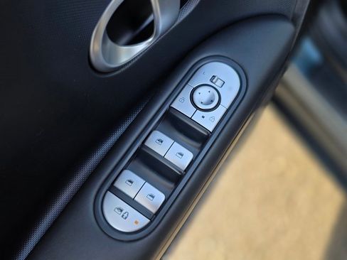 Certified 2024 Hyundai Ioniq 5 SE image 20