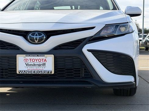 Certified 2023 Toyota Camry SE image 9