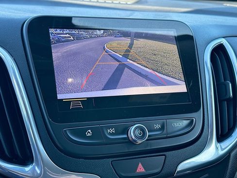 Used 2019 Chevrolet Equinox LT w/ Sun & Navigation Package image 14