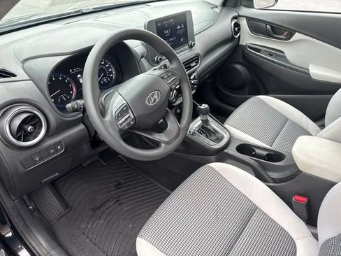 Used 2022 Hyundai Kona SE w/ Cargo Package FWD image 23