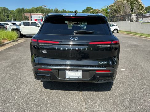 Used 2023 INFINITI QX60 Luxe w/ Cargo Package FWD image 3