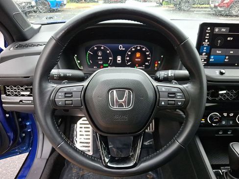 Used 2024 Honda Accord Sport image 19