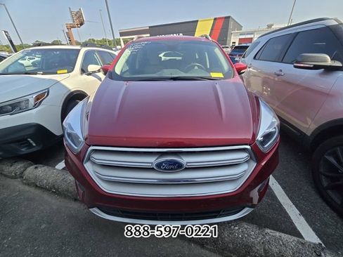 Used 2019 Ford Escape Titanium FWD image 8